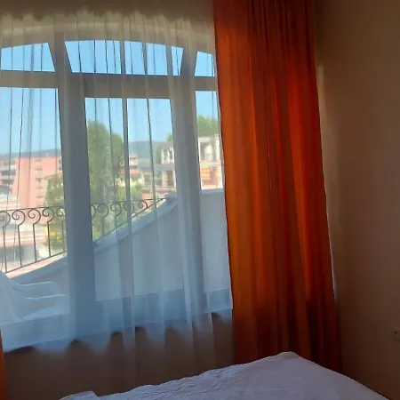 1bd In Royal Sun Complex, Sunny By Flat Mаnager Lejlighed *