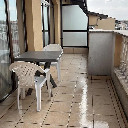 1bd In Royal Sun Complex, Sunny By Flat Mаnager Apartment